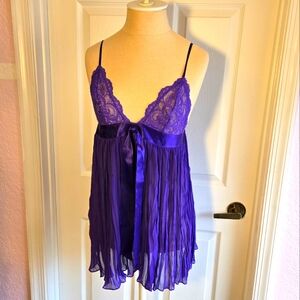 Victoria's Secret Purple Satin Sheer Babydoll Chemise Nightie Size S Lingerie‎